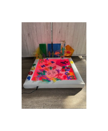 Zestaw pomocy z podświetlanym blatem